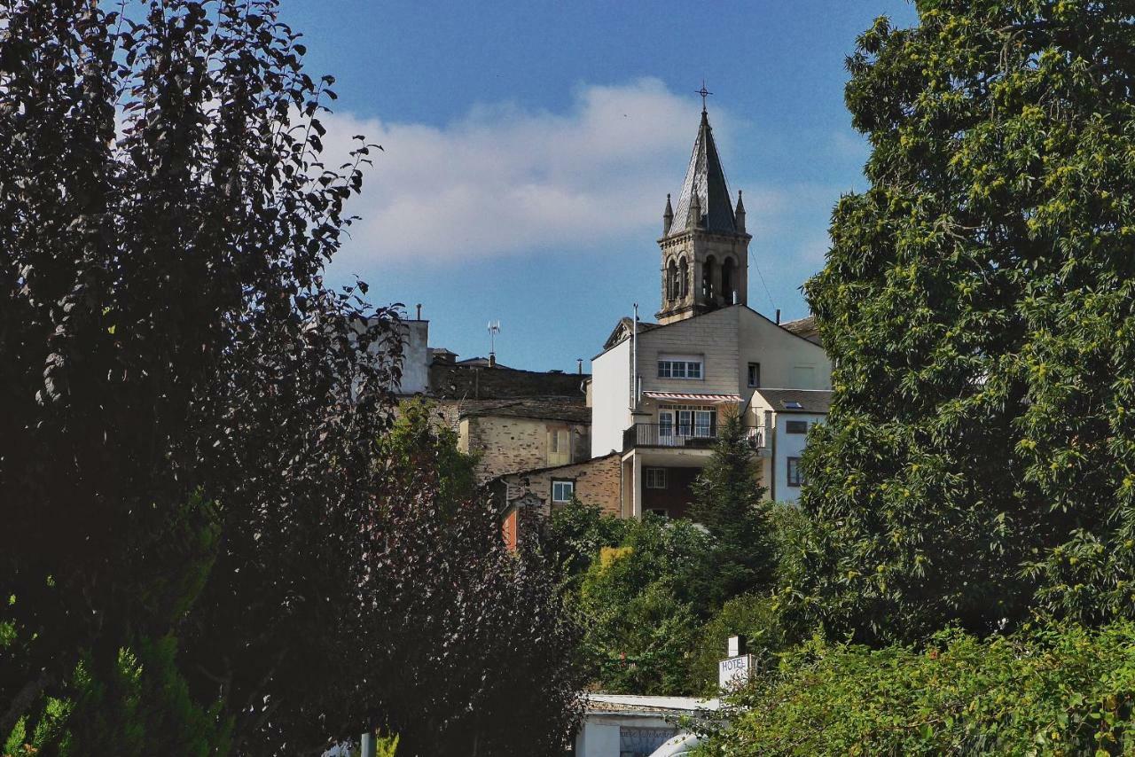 El 27 Del Camino Frances Apartman Sarria Kültér fotó